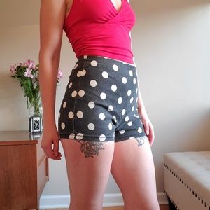 High Waisted poka-dotted Shorts